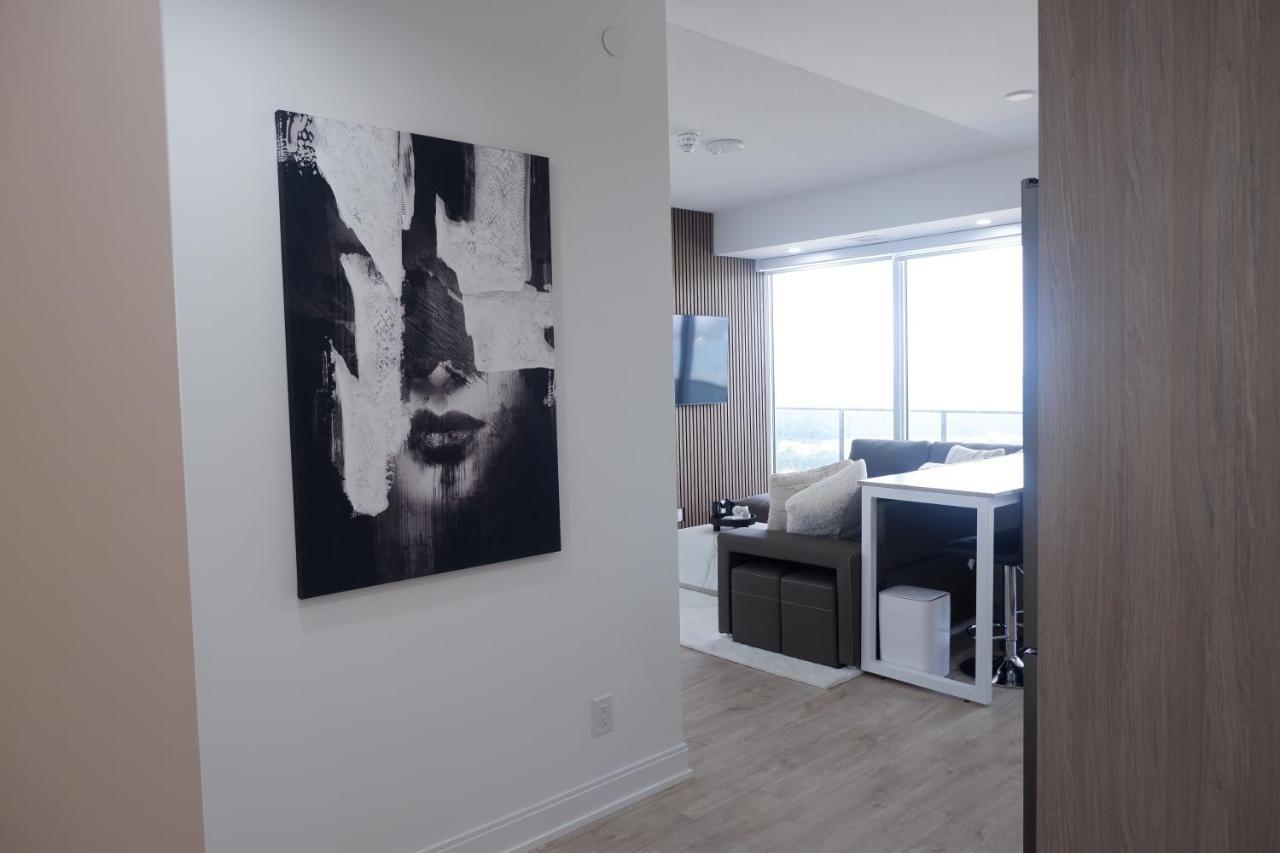 Modern Luxury Waterfront Condo Mississauga Exterior foto